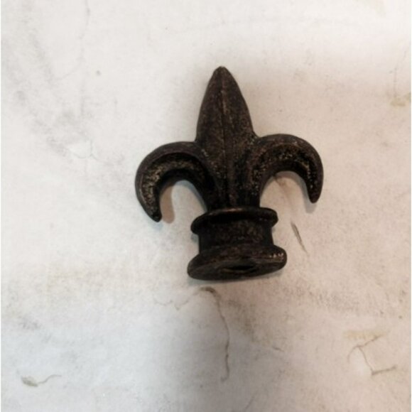 Vintage Cast Iron Coat Hooks And Lamp Finials 4 Pieces Unique Hooks 8" - Picture 15 of 16